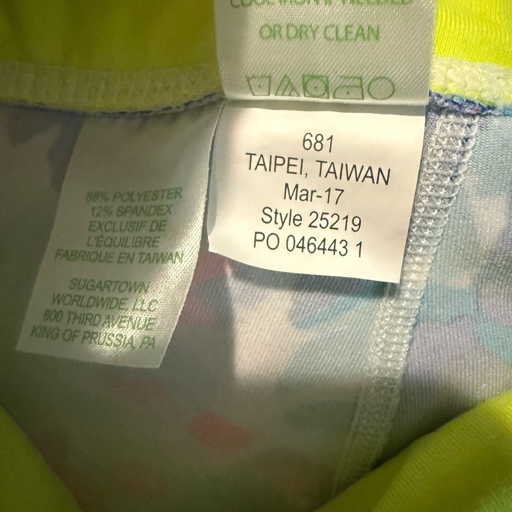Lilly Pulitzer UPF 50+ Luxletic 21" Weekender Crop Legging Sz Small Style 25219 - Picture 8 of 8